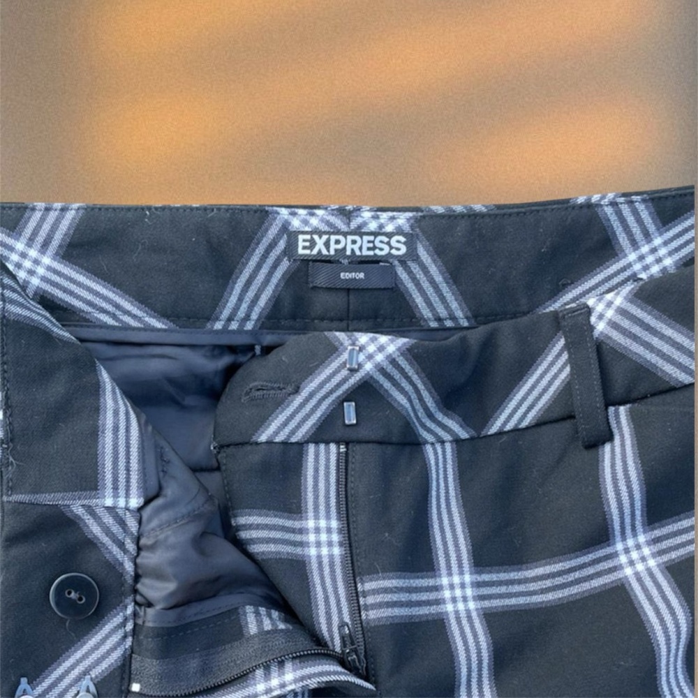 Express pants - Picture 3 of 3